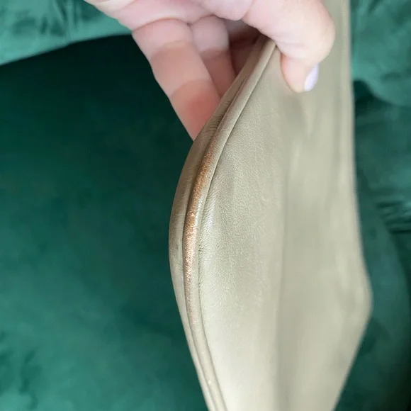 Authentic Vintage lambskin Christian Dior beige leather clutch - Picture 5 of 12